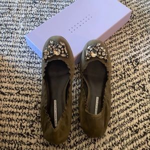 NWT Vera Wang Lavender Millie Flats